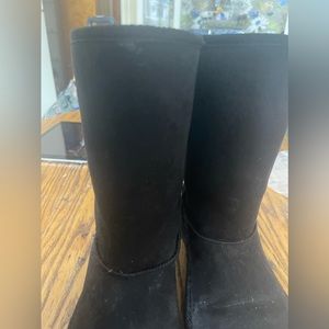 Black suede women boots